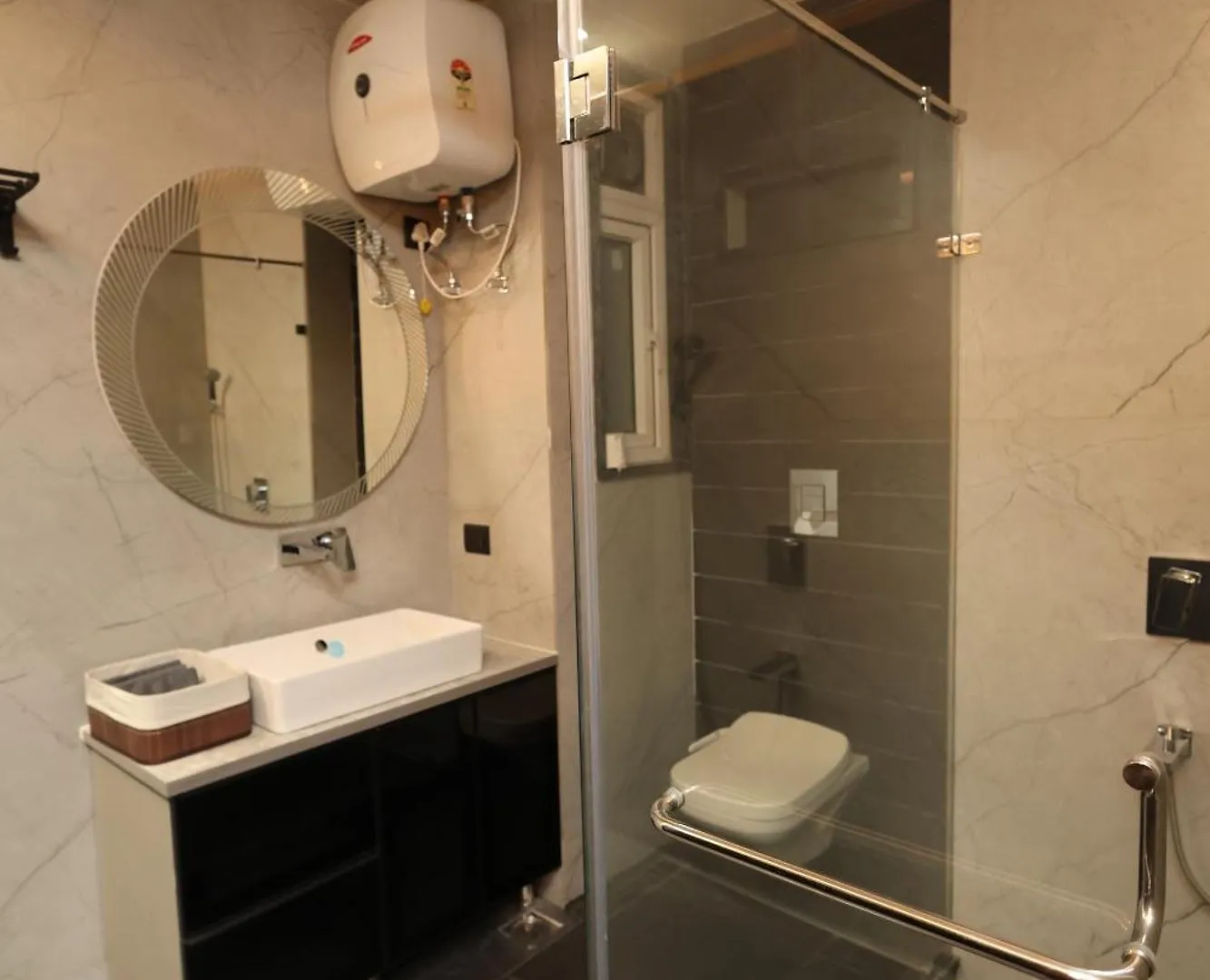 The Midnight Studio - Your Galleria Getaway Gurgaon 0*,  Inde